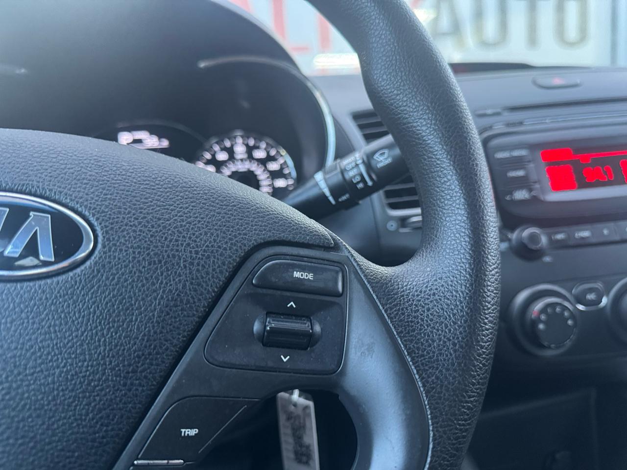 Kia Forte LX 6A 2017