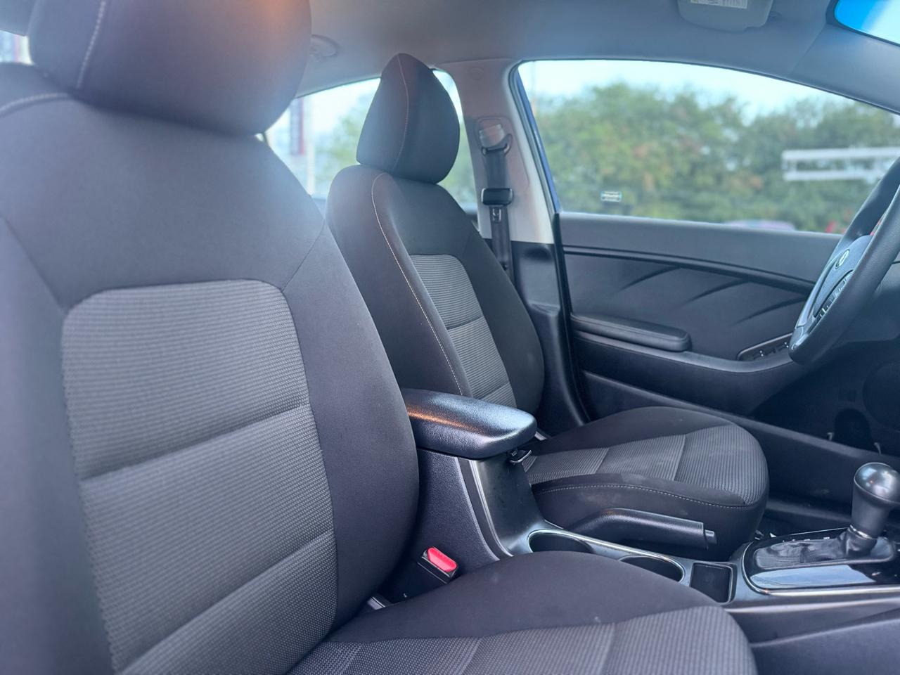 Kia Forte LX 6A 2017