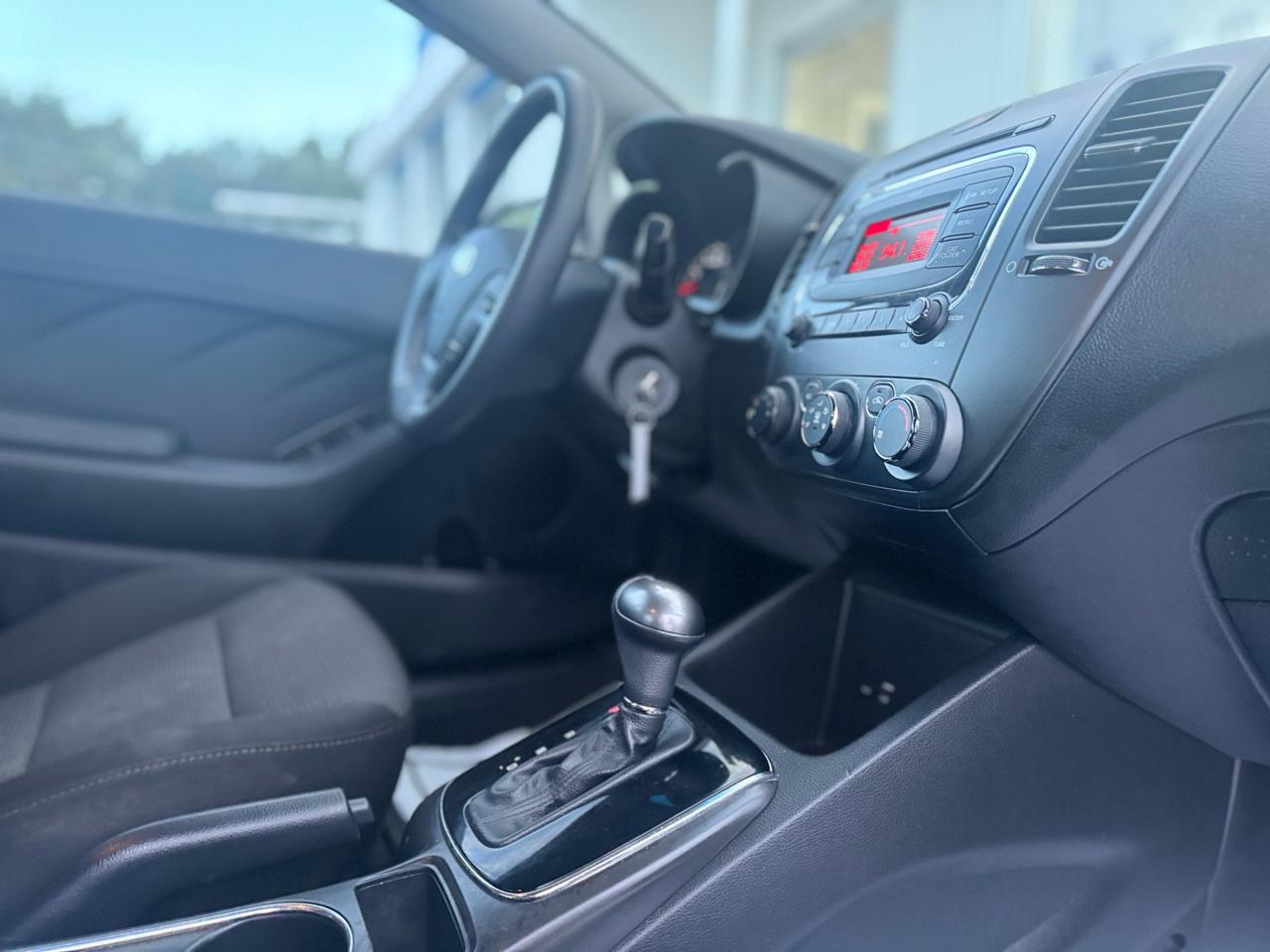 Kia Forte LX 6A 2017