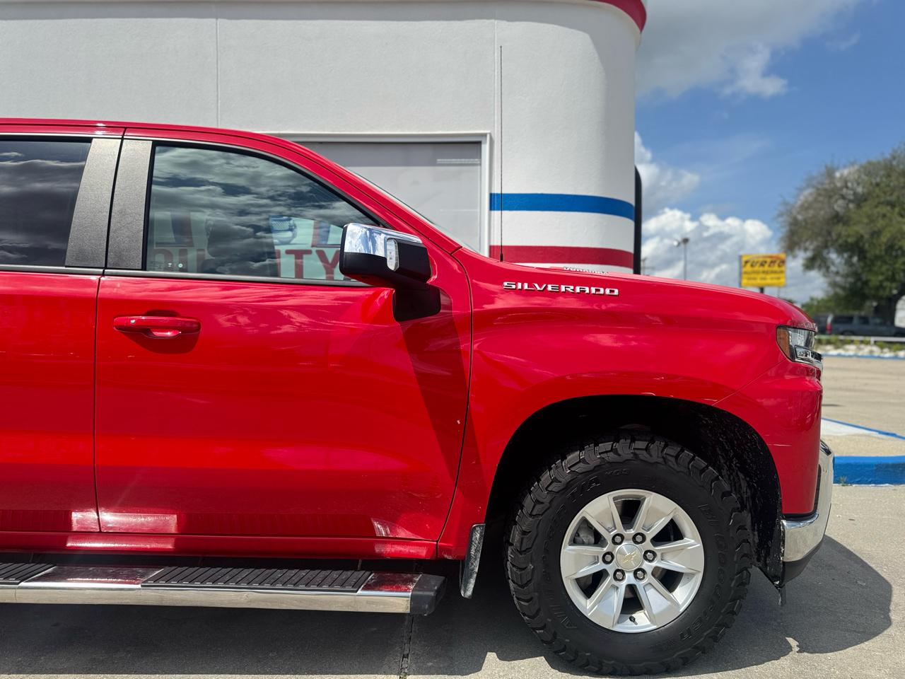 Chevrolet Silverado 1500 LT Crew Cab 4WD 2021