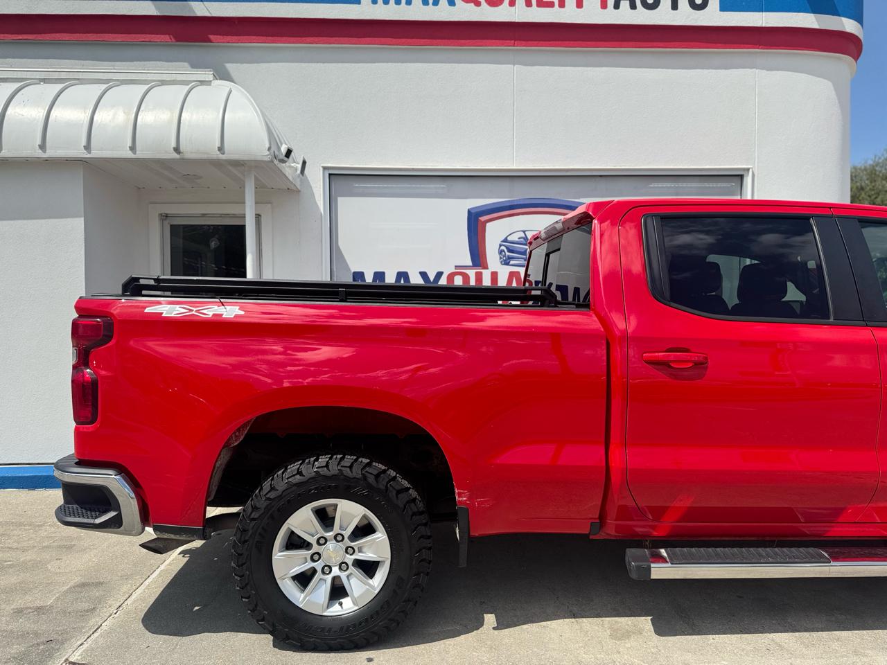 Chevrolet Silverado 1500 LT Crew Cab 4WD 2021