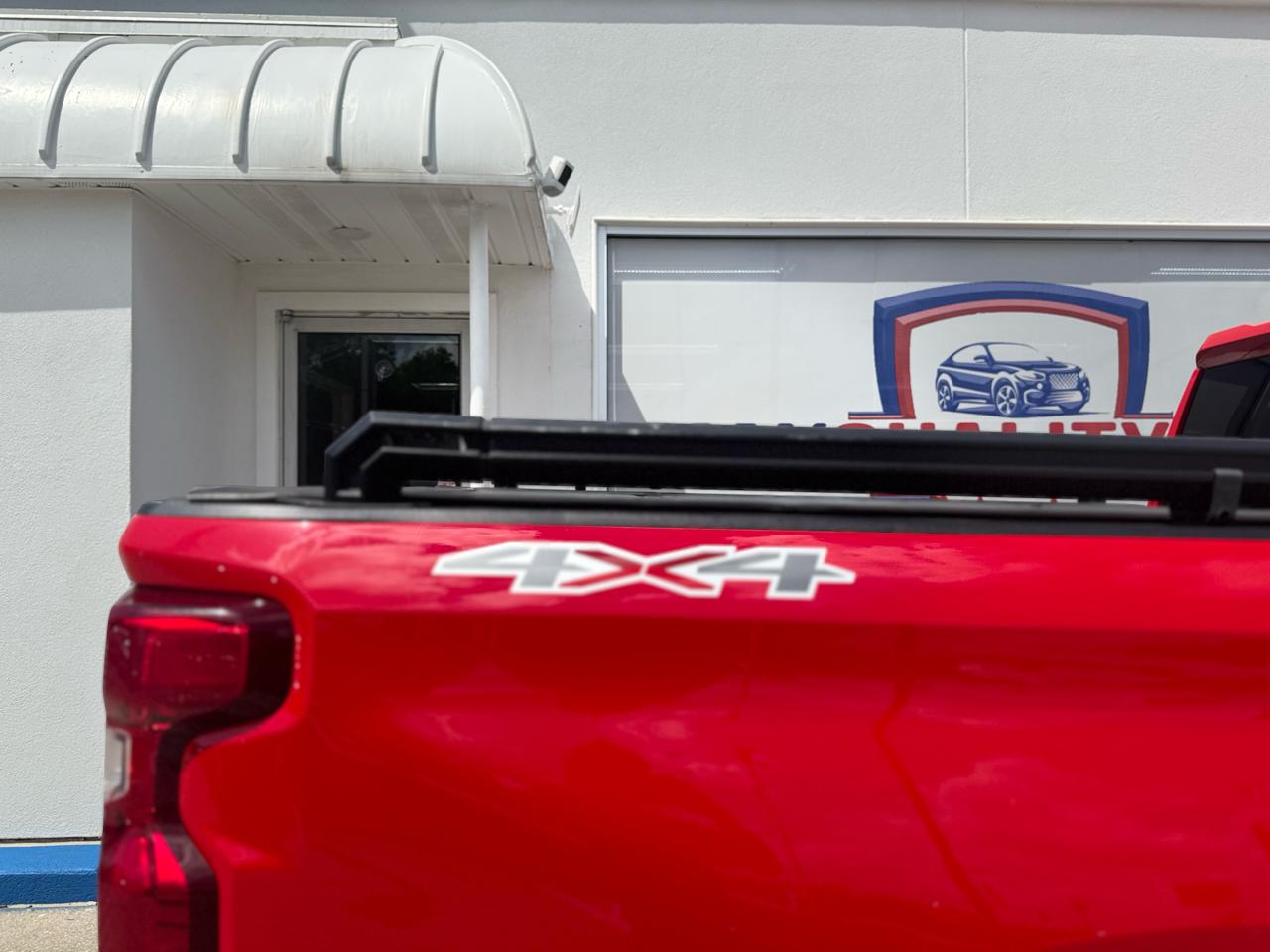 Chevrolet Silverado 1500 LT Crew Cab 4WD 2021