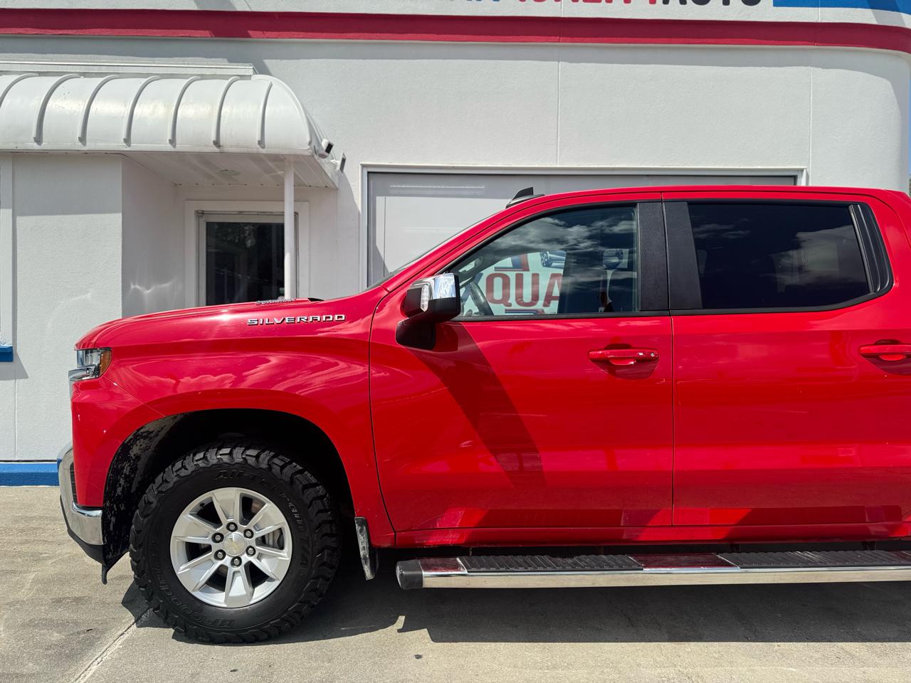 Chevrolet Silverado 1500 LT Crew Cab 4WD 2021