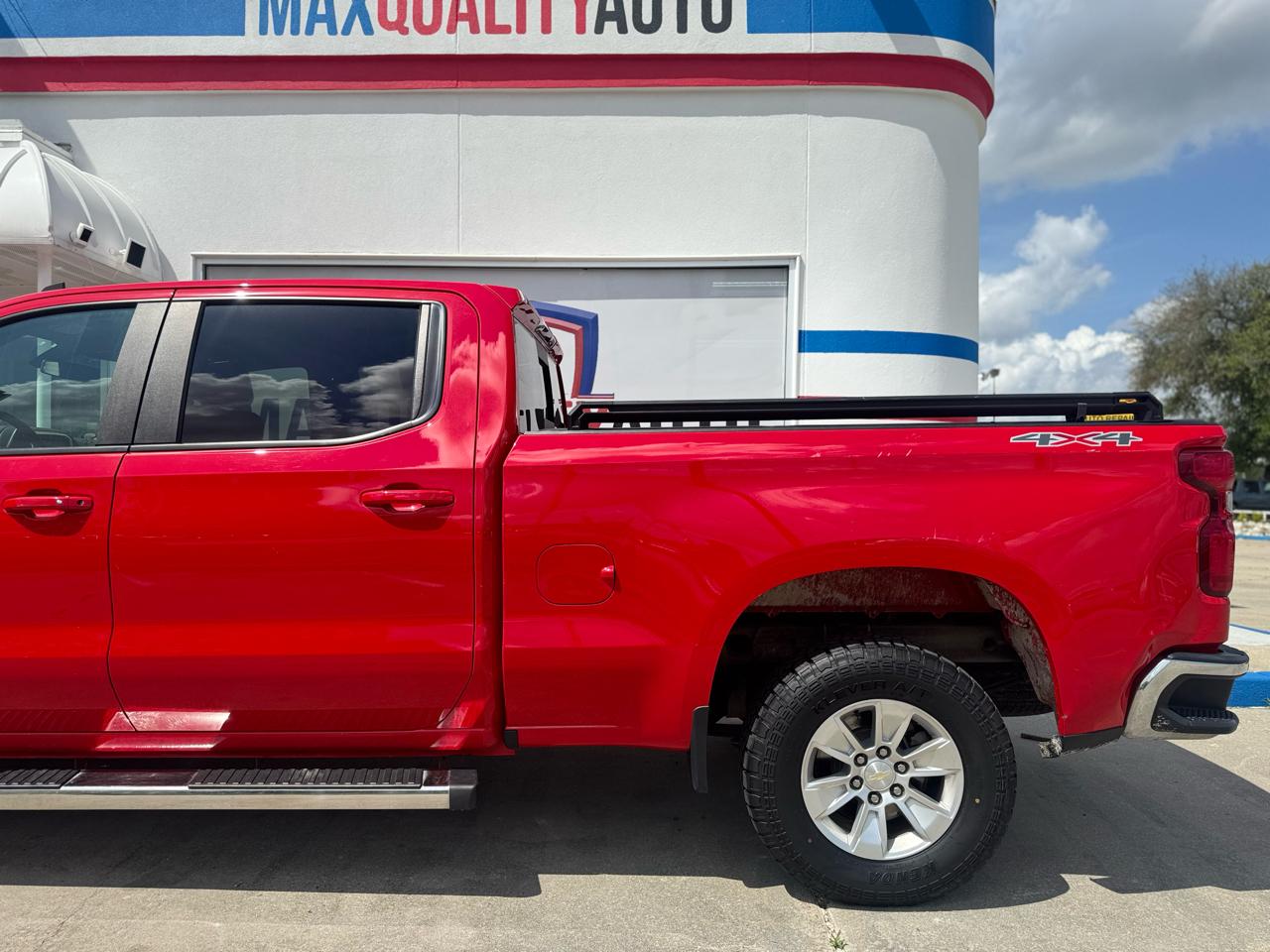 Chevrolet Silverado 1500 LT Crew Cab 4WD 2021