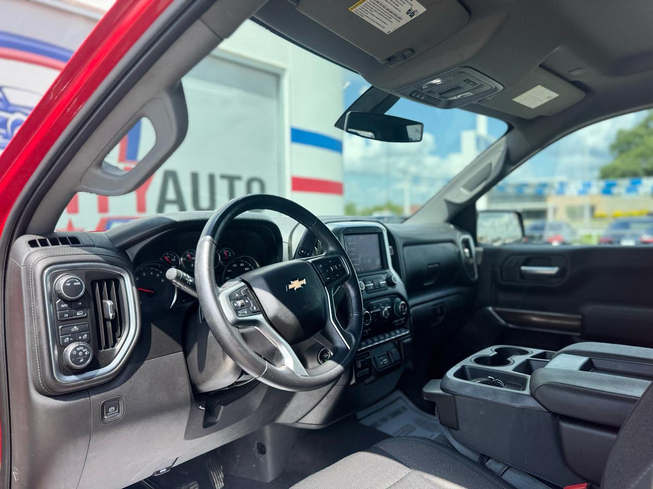 Chevrolet Silverado 1500 LT Crew Cab 4WD 2021