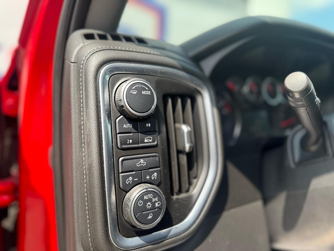 Chevrolet Silverado 1500 LT Crew Cab 4WD 2021