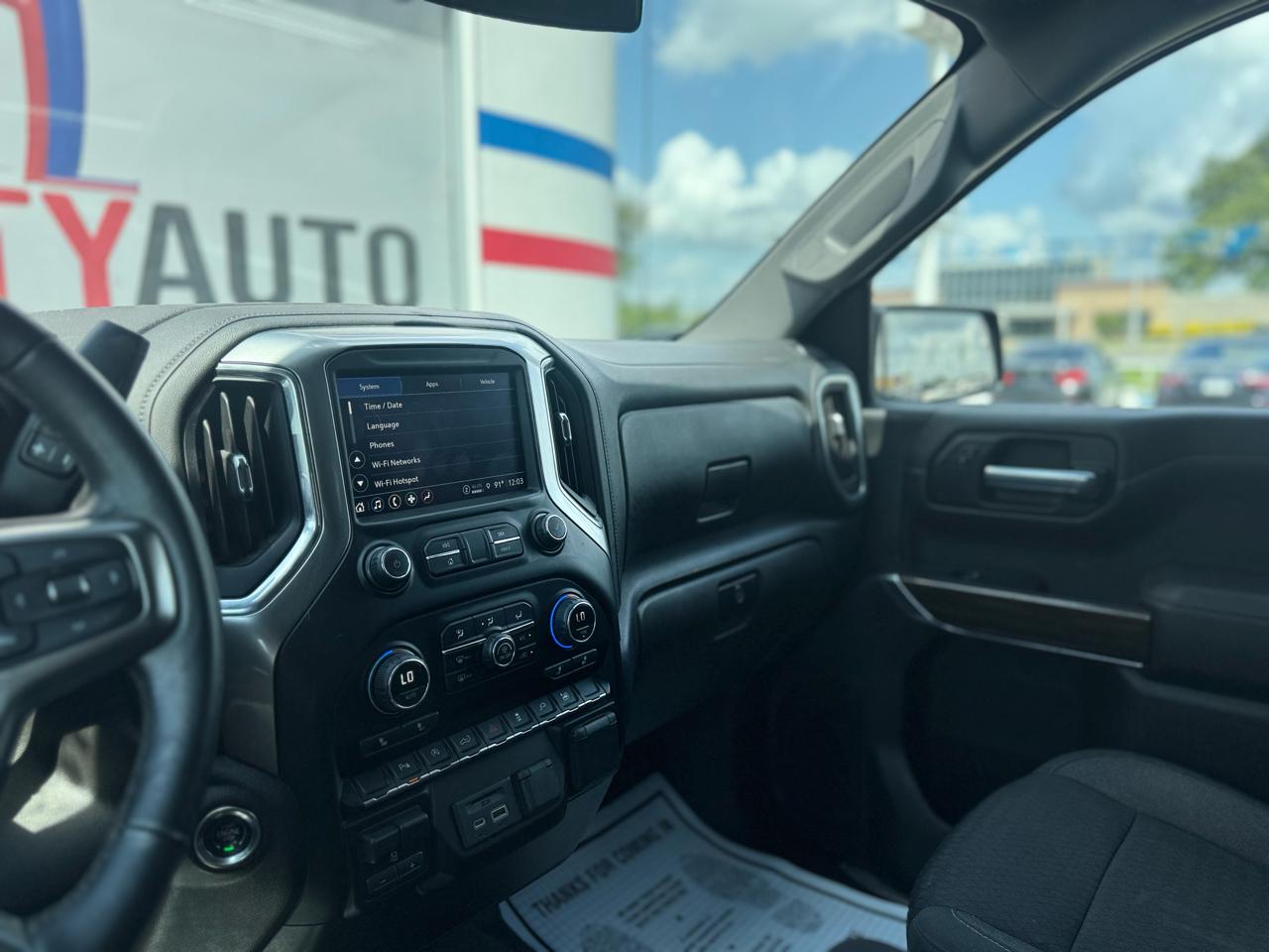 Chevrolet Silverado 1500 LT Crew Cab 4WD 2021