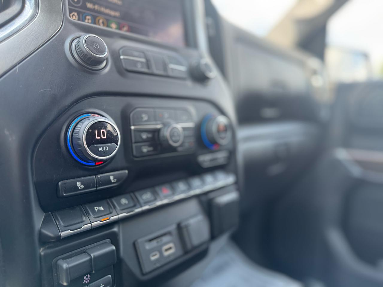 Chevrolet Silverado 1500 LT Crew Cab 4WD 2021