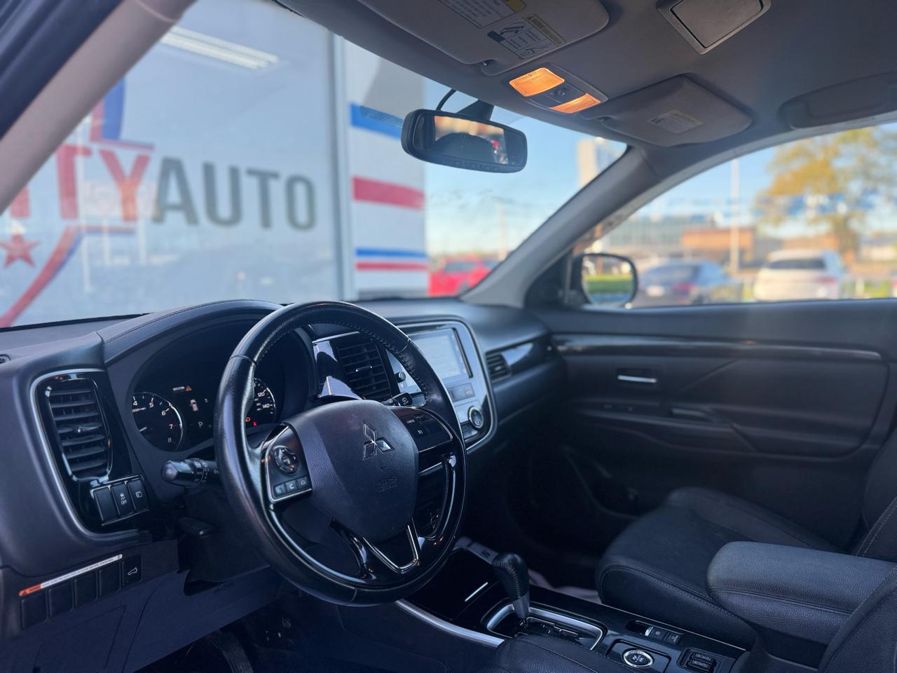 Mitsubishi Outlander SEL AWD 2018