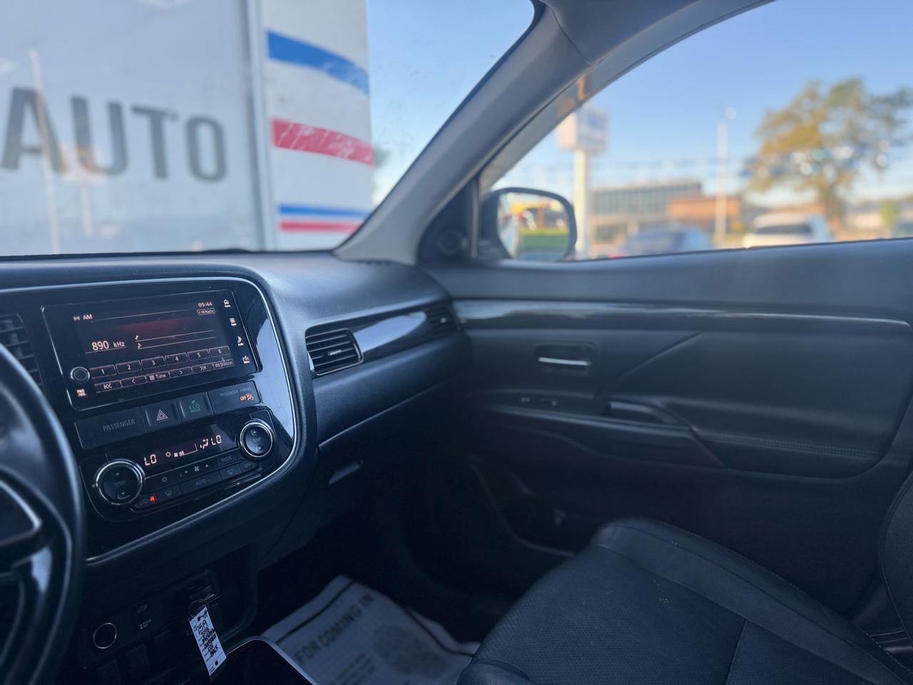 Mitsubishi Outlander SEL AWD 2018