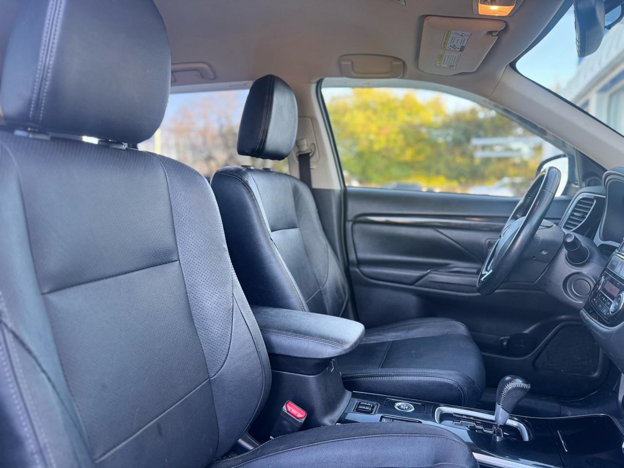 Mitsubishi Outlander SEL AWD 2018