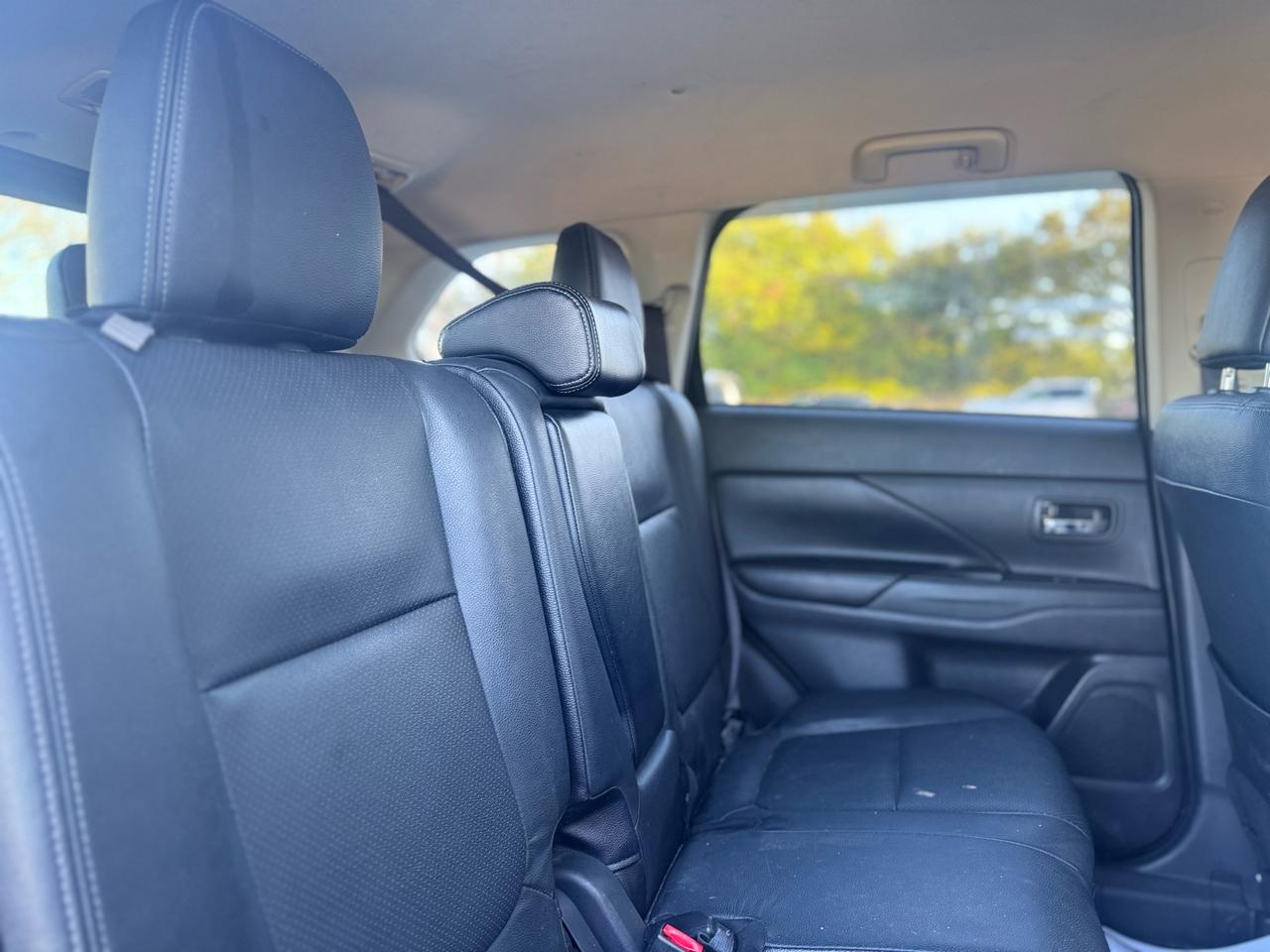 Mitsubishi Outlander SEL AWD 2018