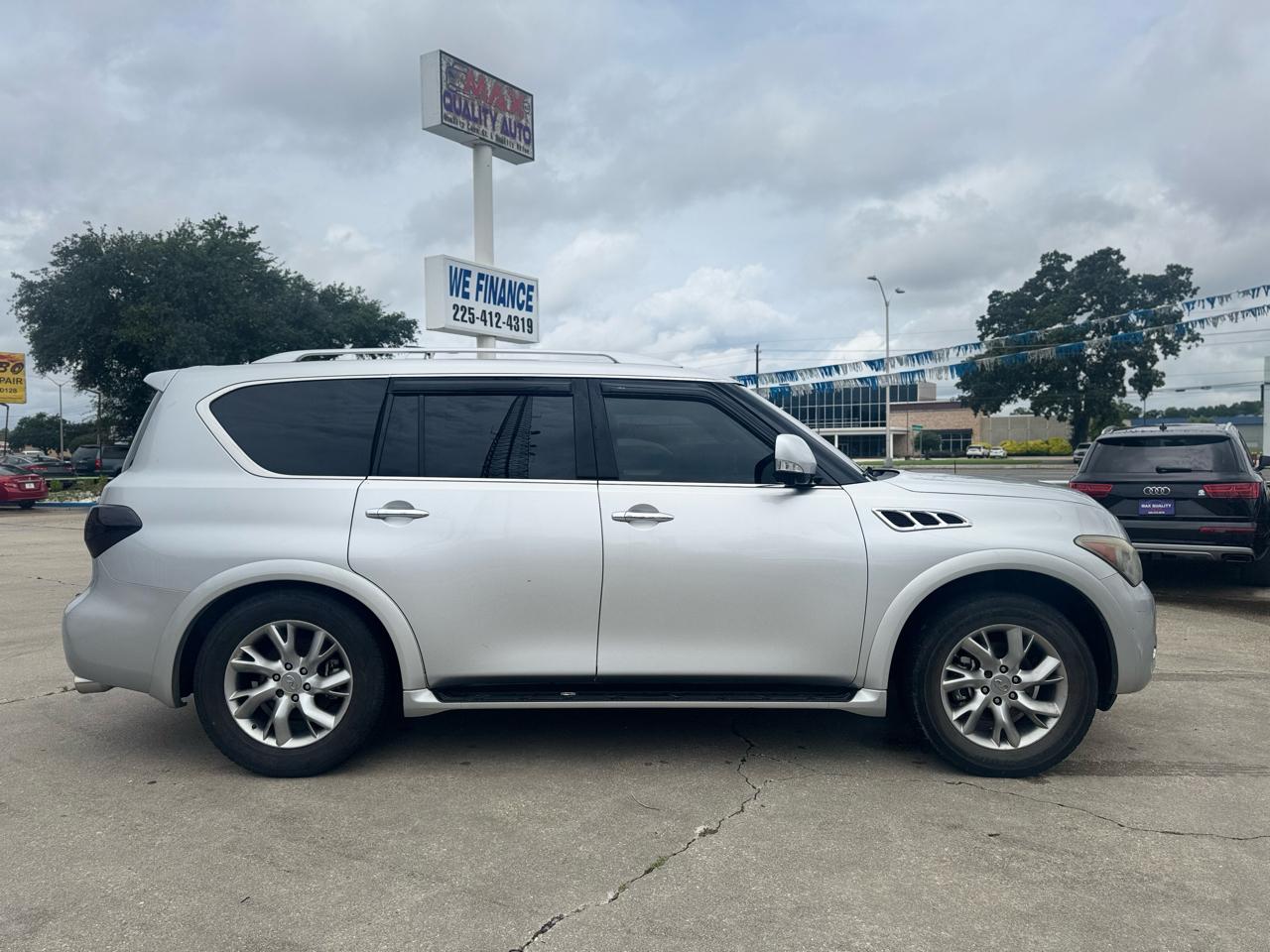 Infiniti QX56 4WD 2013