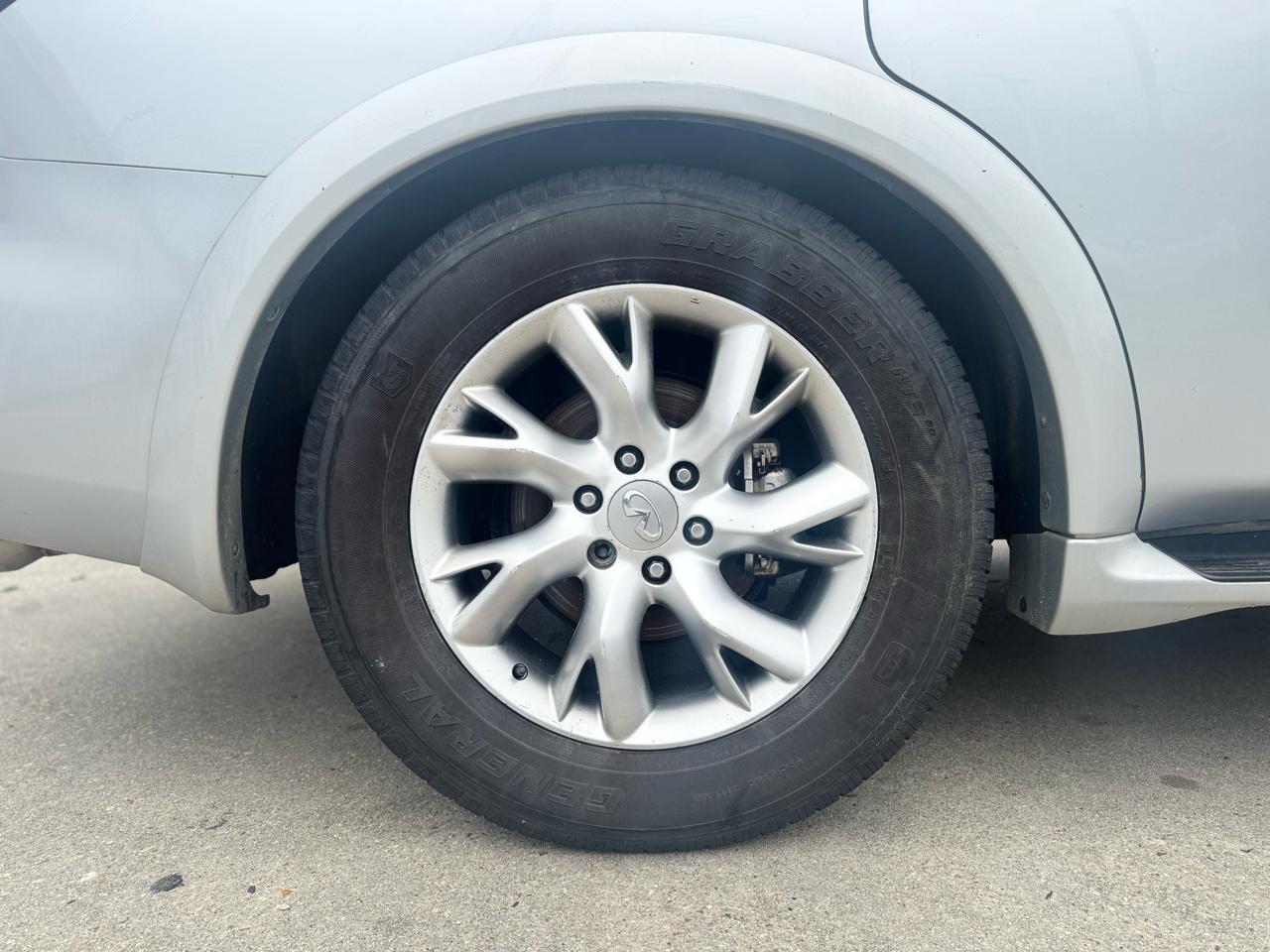 Infiniti QX56 4WD 2013