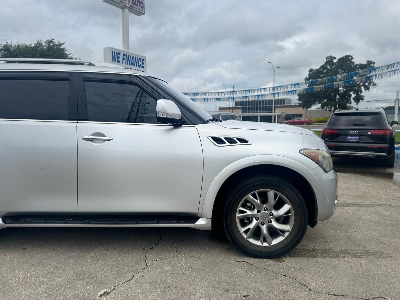 Infiniti QX56 4WD 2013
