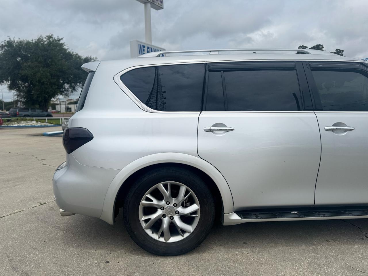 Infiniti QX56 4WD 2013