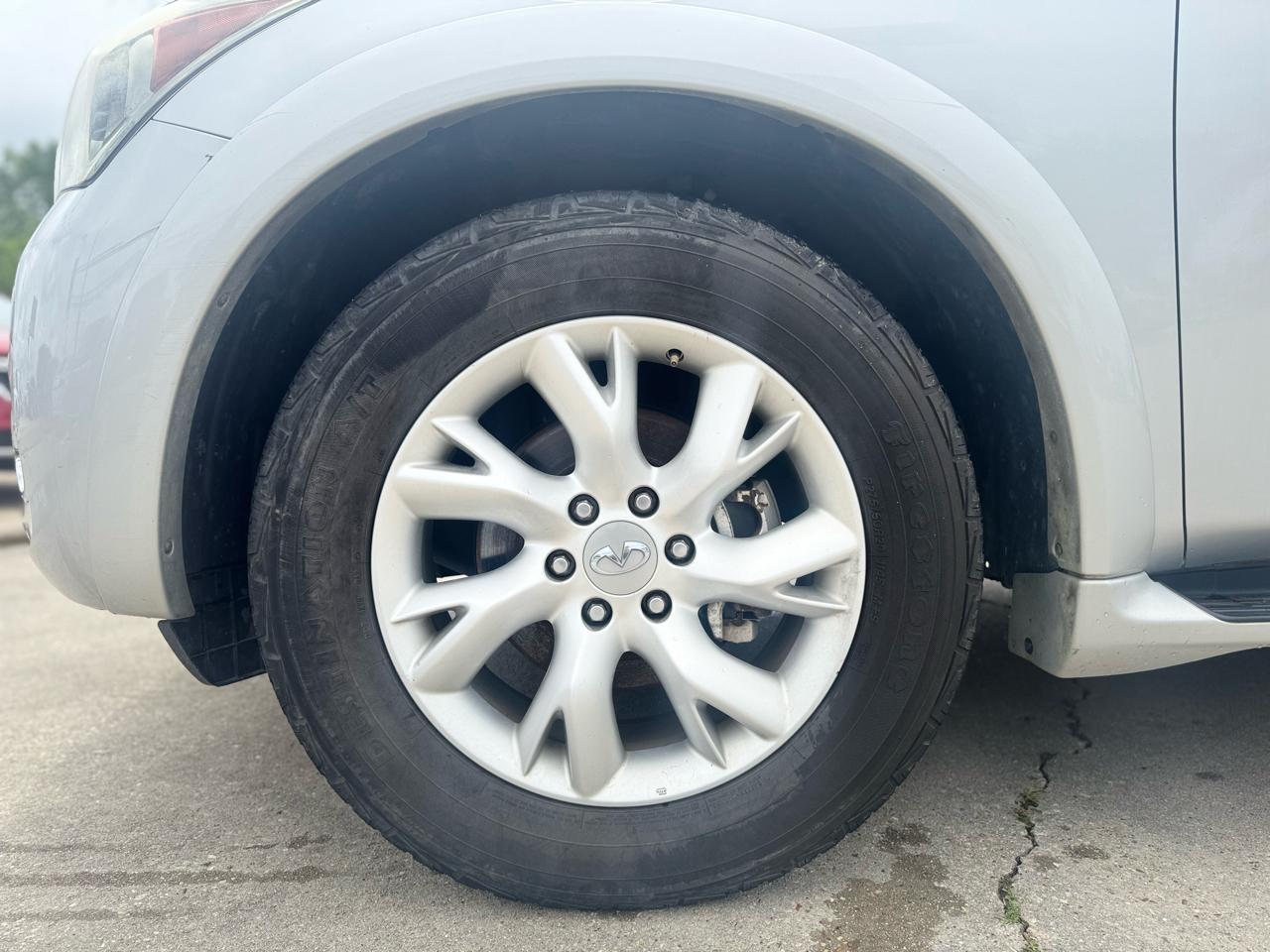 Infiniti QX56 4WD 2013