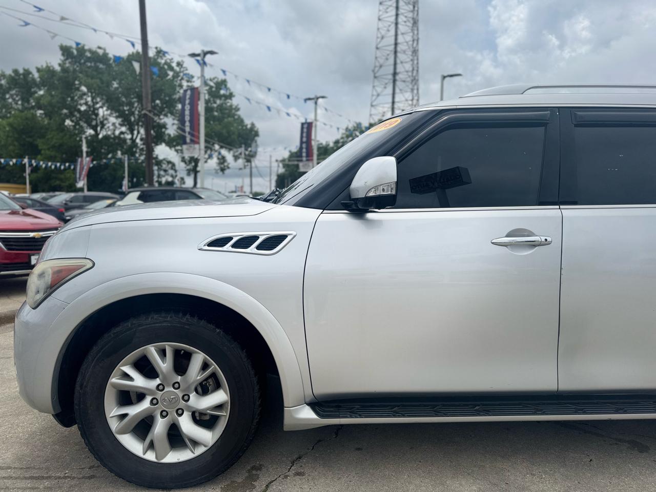 Infiniti QX56 4WD 2013