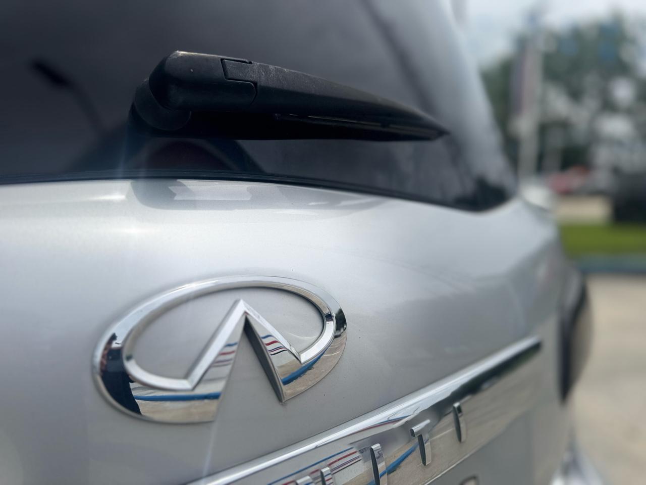 Infiniti QX56 4WD 2013