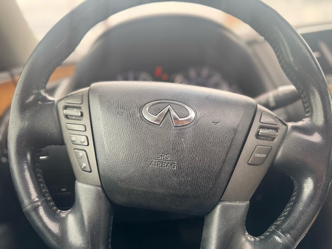 Infiniti QX56 4WD 2013