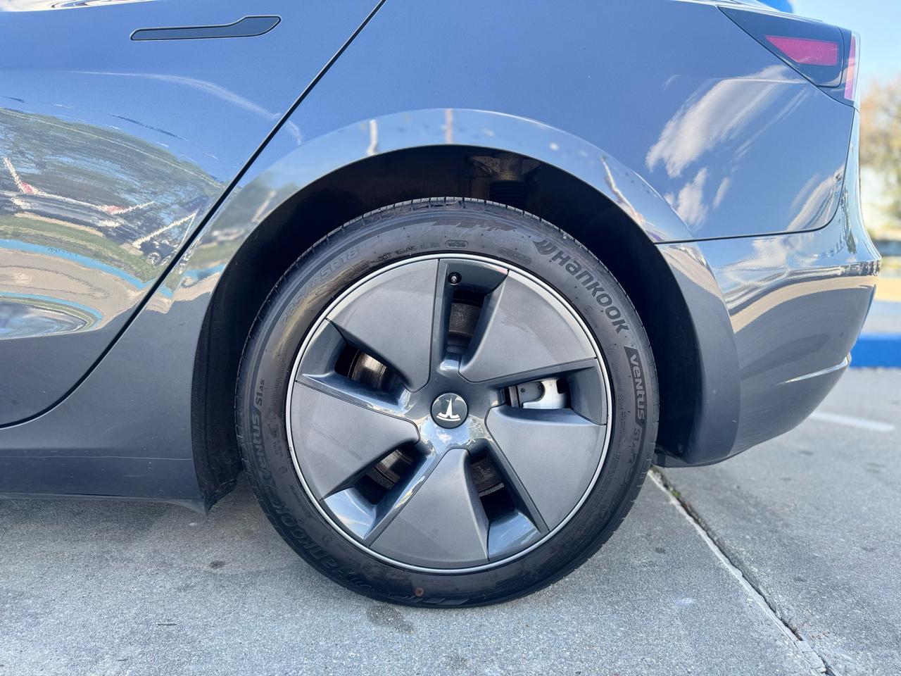 Tesla Model 3 Base 2023