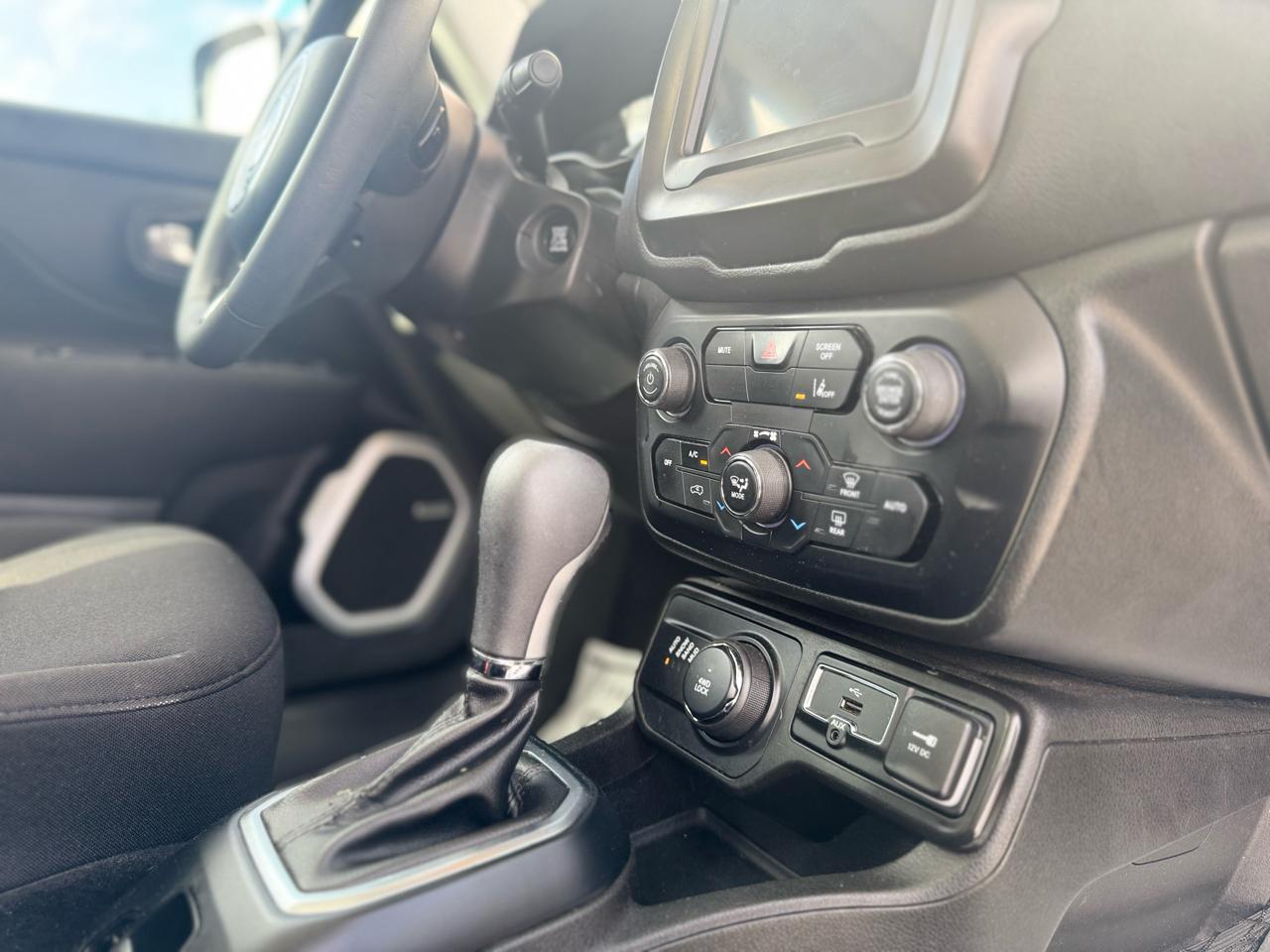 Jeep Renegade Latitude 4WD 2021