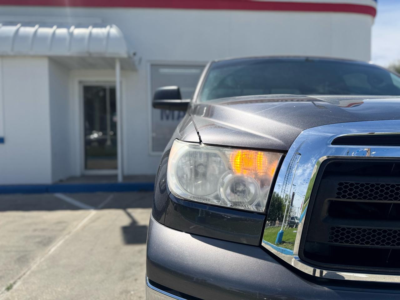 Toyota Tundra Tundra-Grade 5.7L FFV Double Cab 4WD 2012