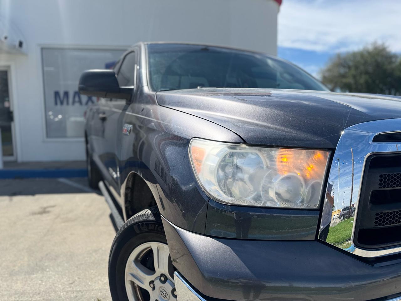 Toyota Tundra Tundra-Grade 5.7L FFV Double Cab 4WD 2012
