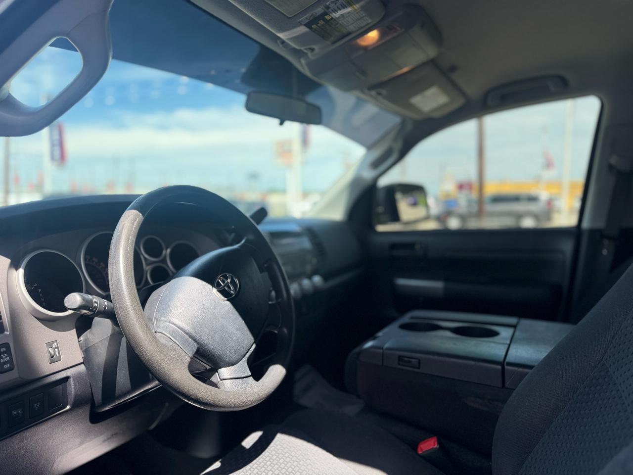 Toyota Tundra Tundra-Grade 5.7L FFV Double Cab 4WD 2012