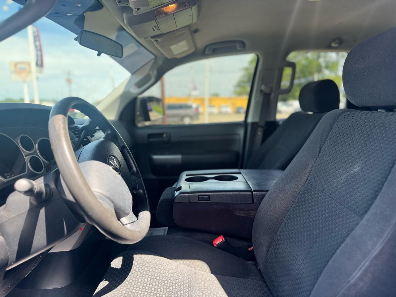 Toyota Tundra Tundra-Grade 5.7L FFV Double Cab 4WD 2012