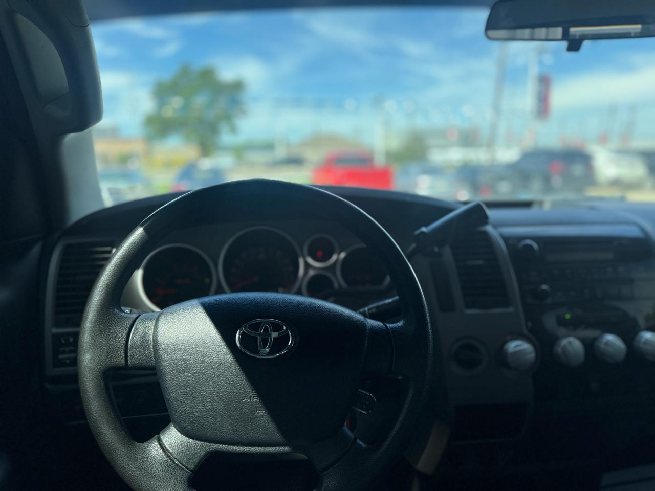 Toyota Tundra Tundra-Grade 5.7L FFV Double Cab 4WD 2012