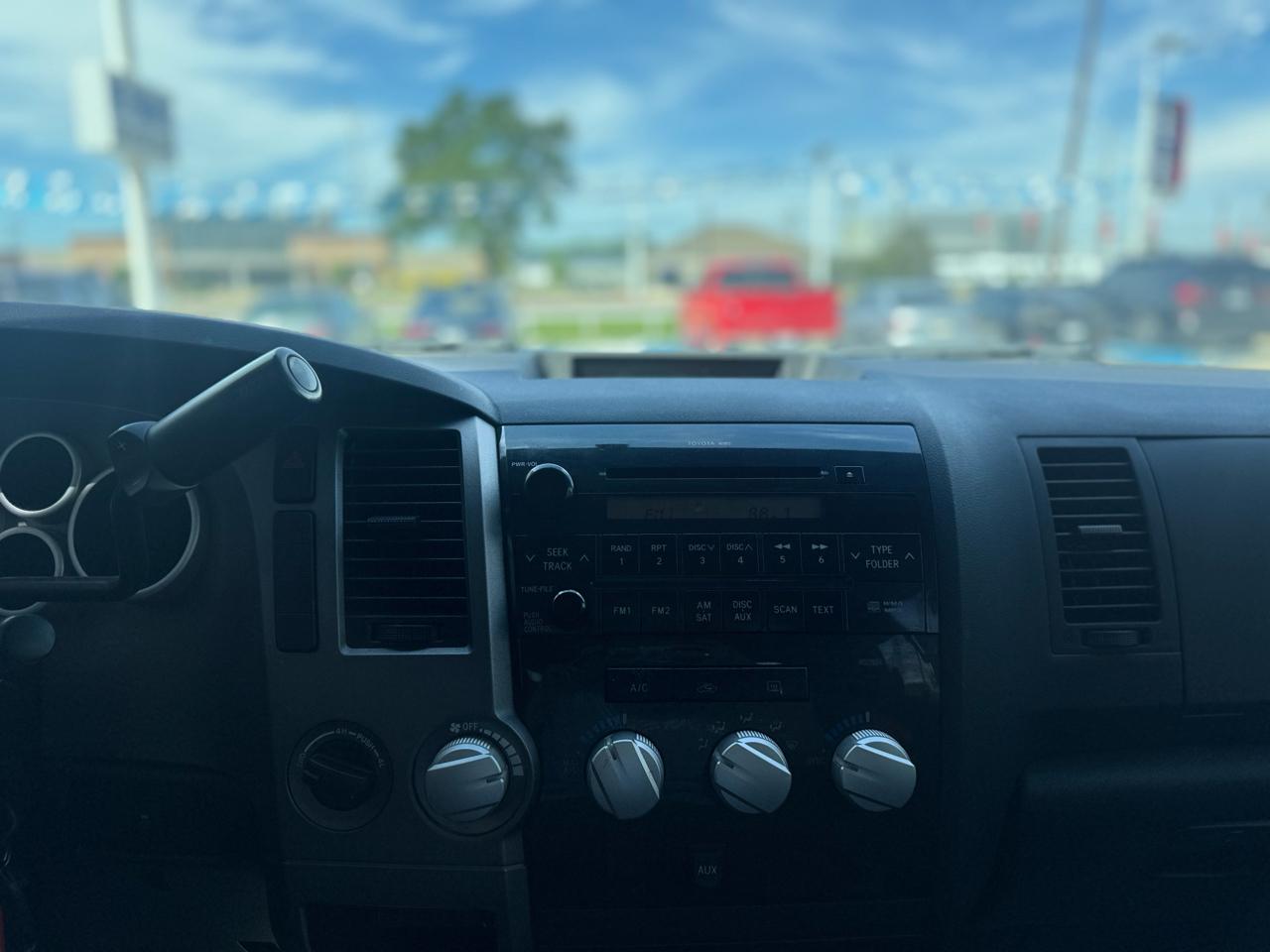 Toyota Tundra Tundra-Grade 5.7L FFV Double Cab 4WD 2012