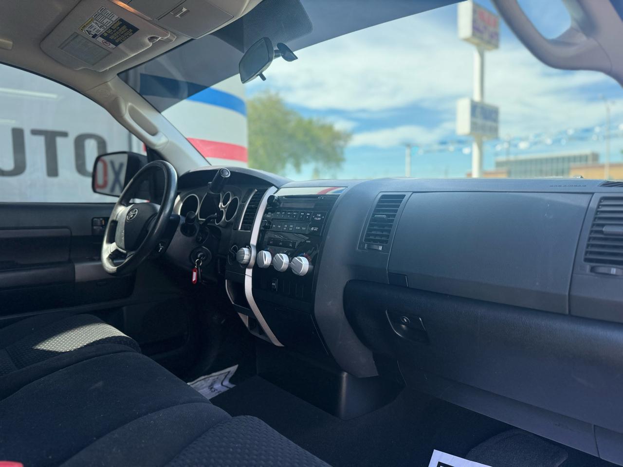 Toyota Tundra Tundra-Grade 5.7L FFV Double Cab 4WD 2012