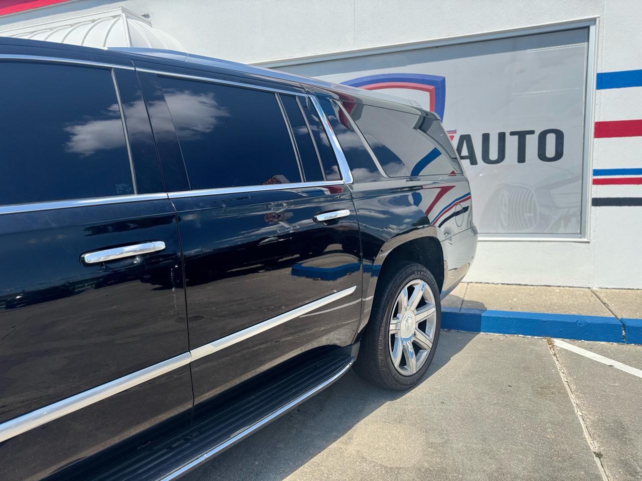 Cadillac Escalade ESV Luxury 4WD 2019