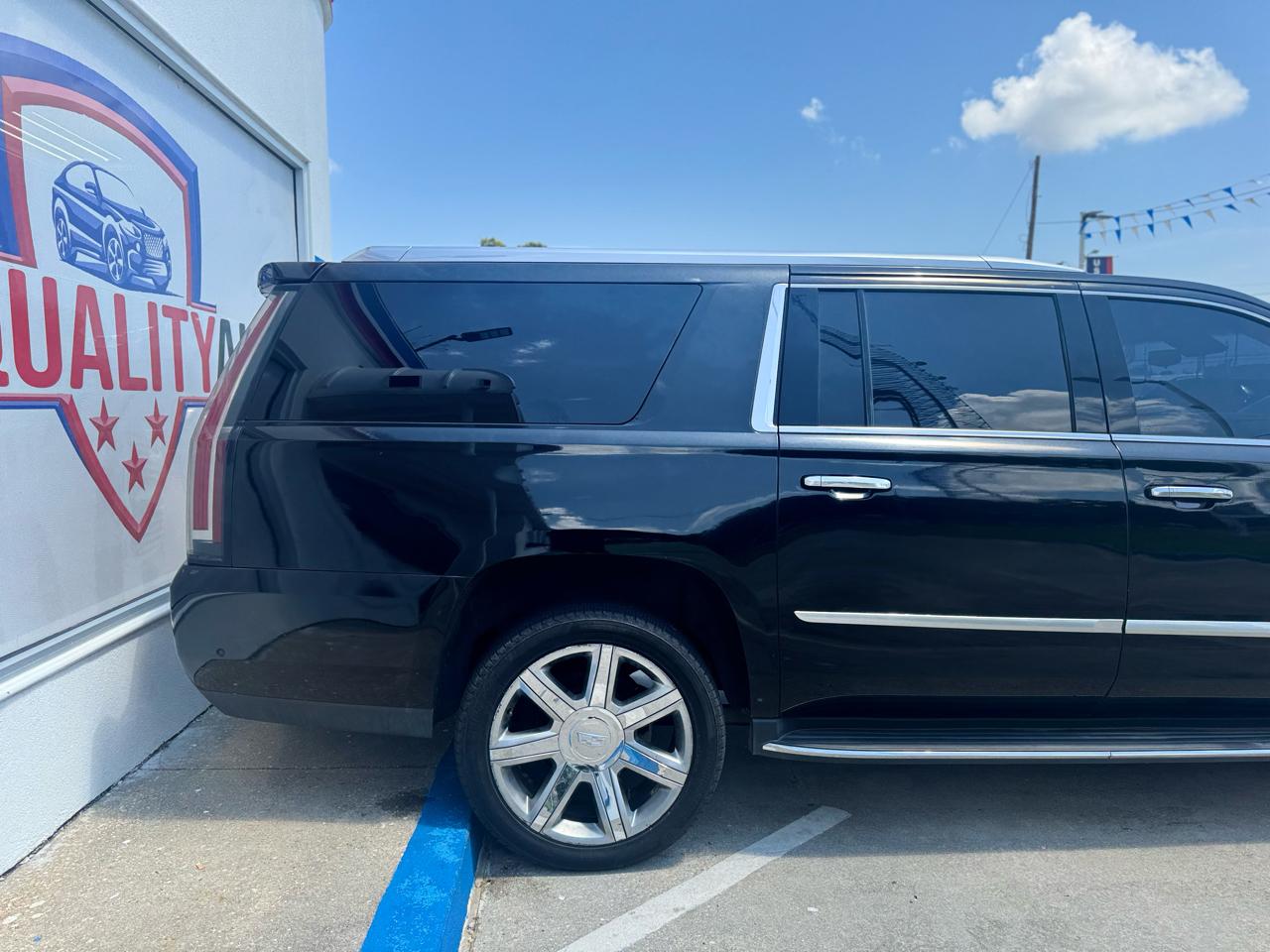 Cadillac Escalade ESV Luxury 4WD 2019