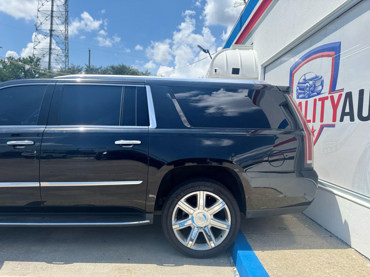 Cadillac Escalade ESV Luxury 4WD 2019