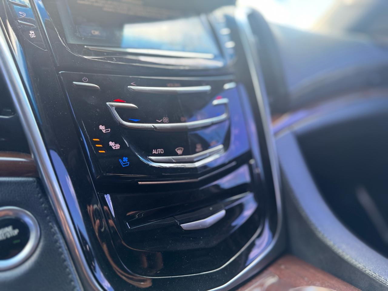 Cadillac Escalade ESV Luxury 4WD 2019
