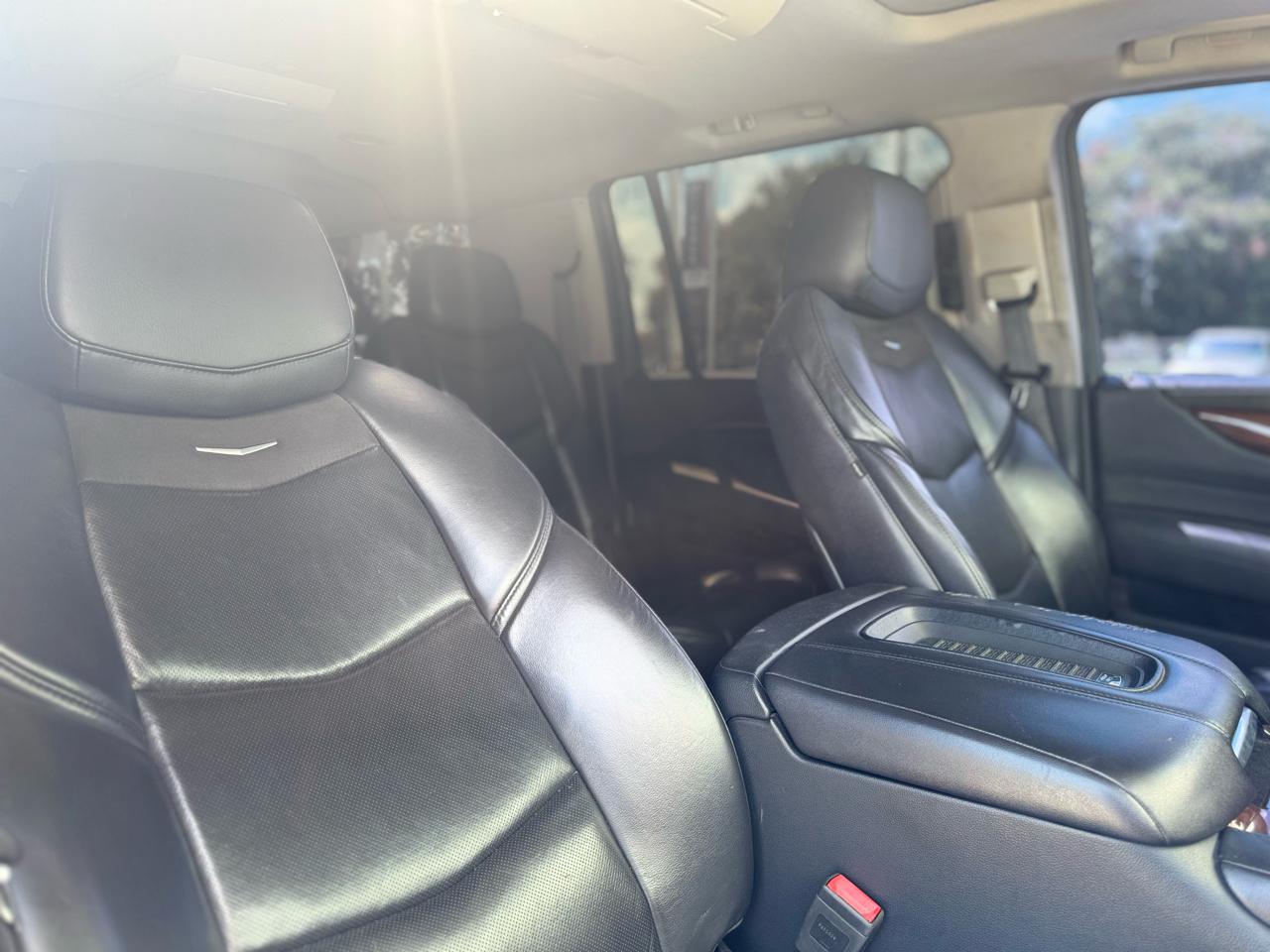 Cadillac Escalade ESV Luxury 4WD 2019