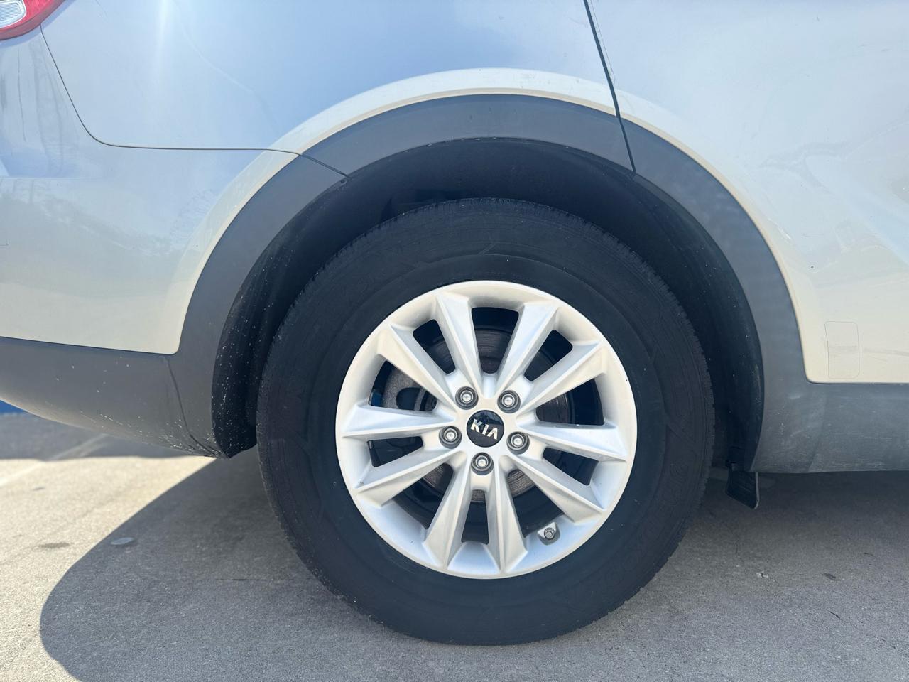 Kia Sorento LX 2WD 2019