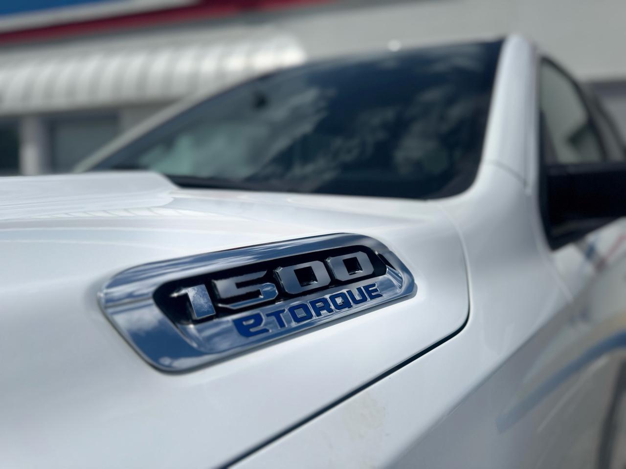 RAM 1500 Big Horn Crew Cab SWB 4WD 2022