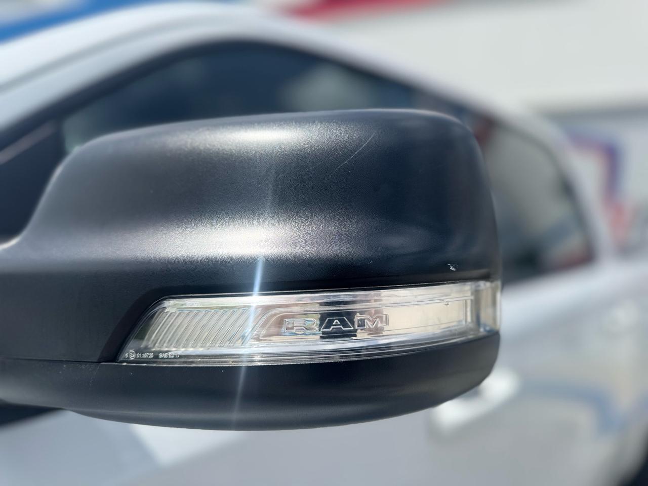 RAM 1500 Big Horn Crew Cab SWB 4WD 2022