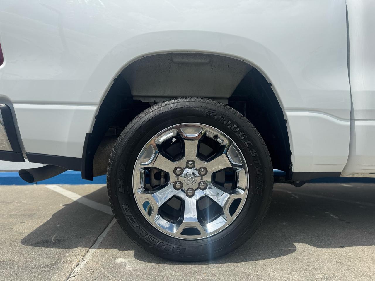 RAM 1500 Big Horn Crew Cab SWB 4WD 2022