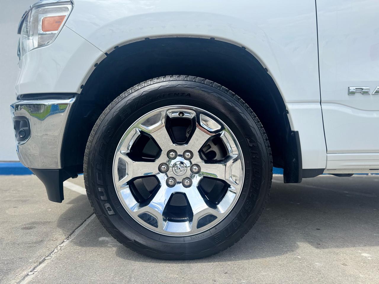 RAM 1500 Big Horn Crew Cab SWB 4WD 2022