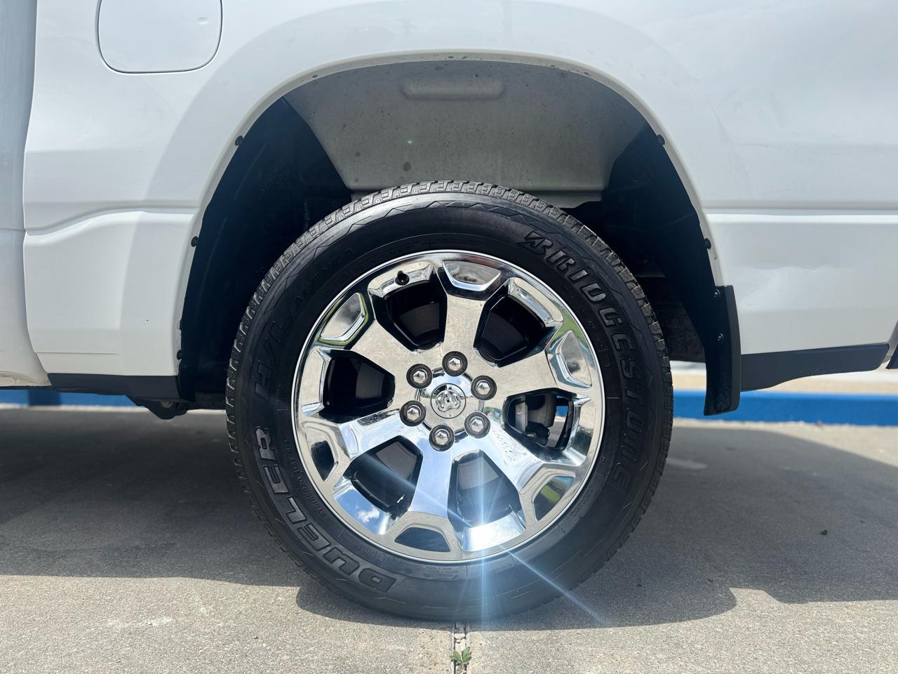 RAM 1500 Big Horn Crew Cab SWB 4WD 2022