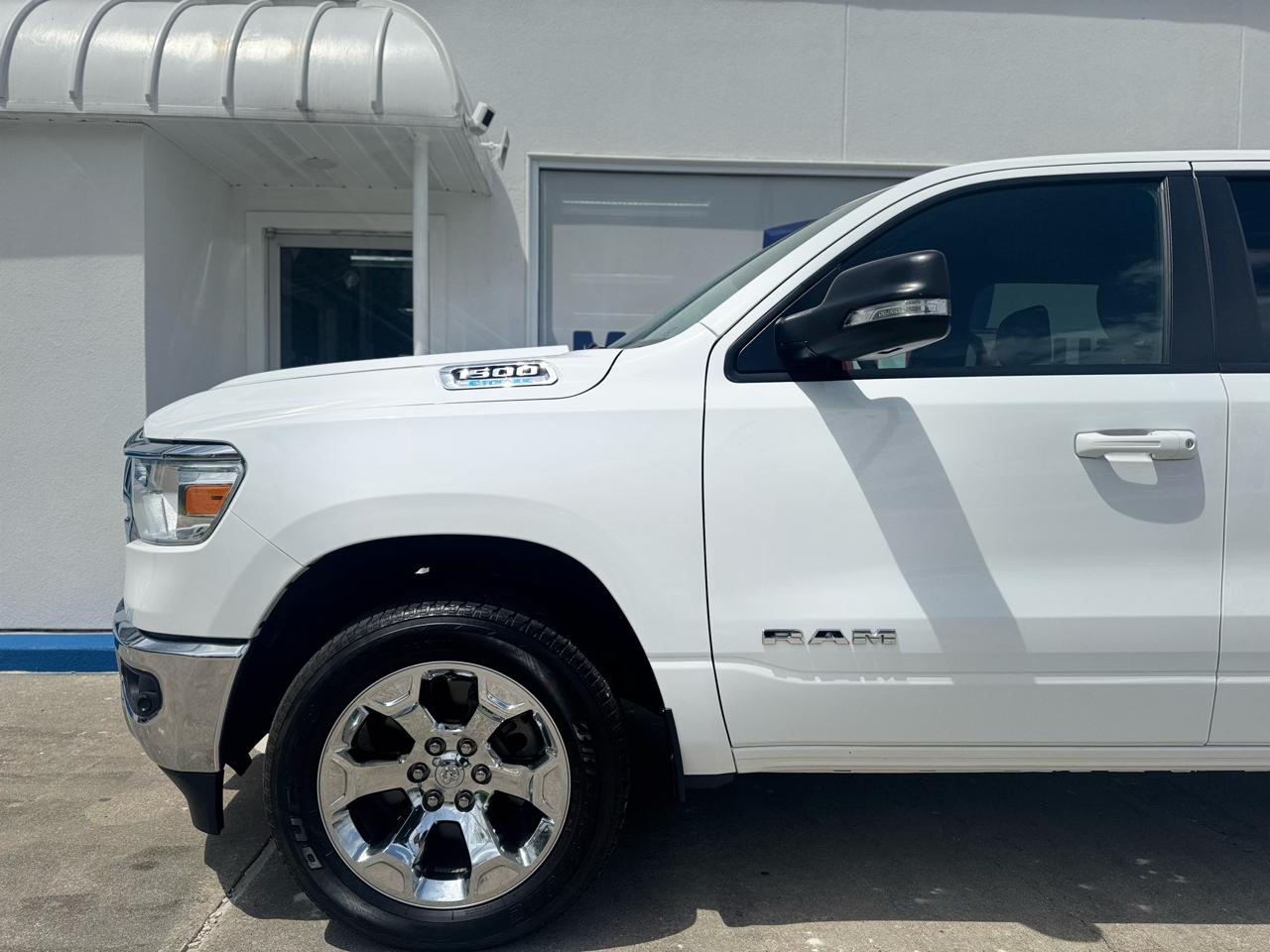 RAM 1500 Big Horn Crew Cab SWB 4WD 2022