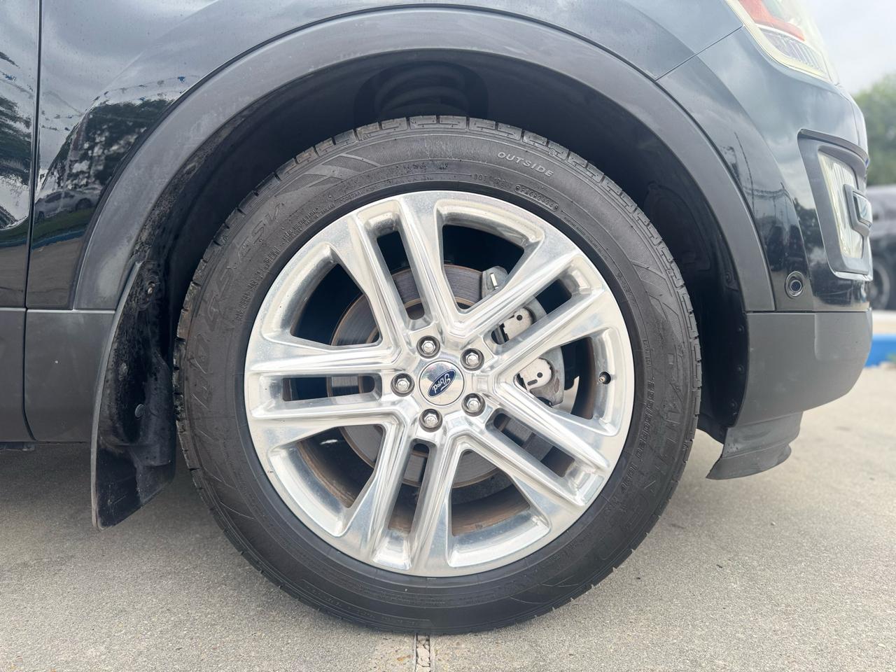 Ford Explorer Limited FWD 2017