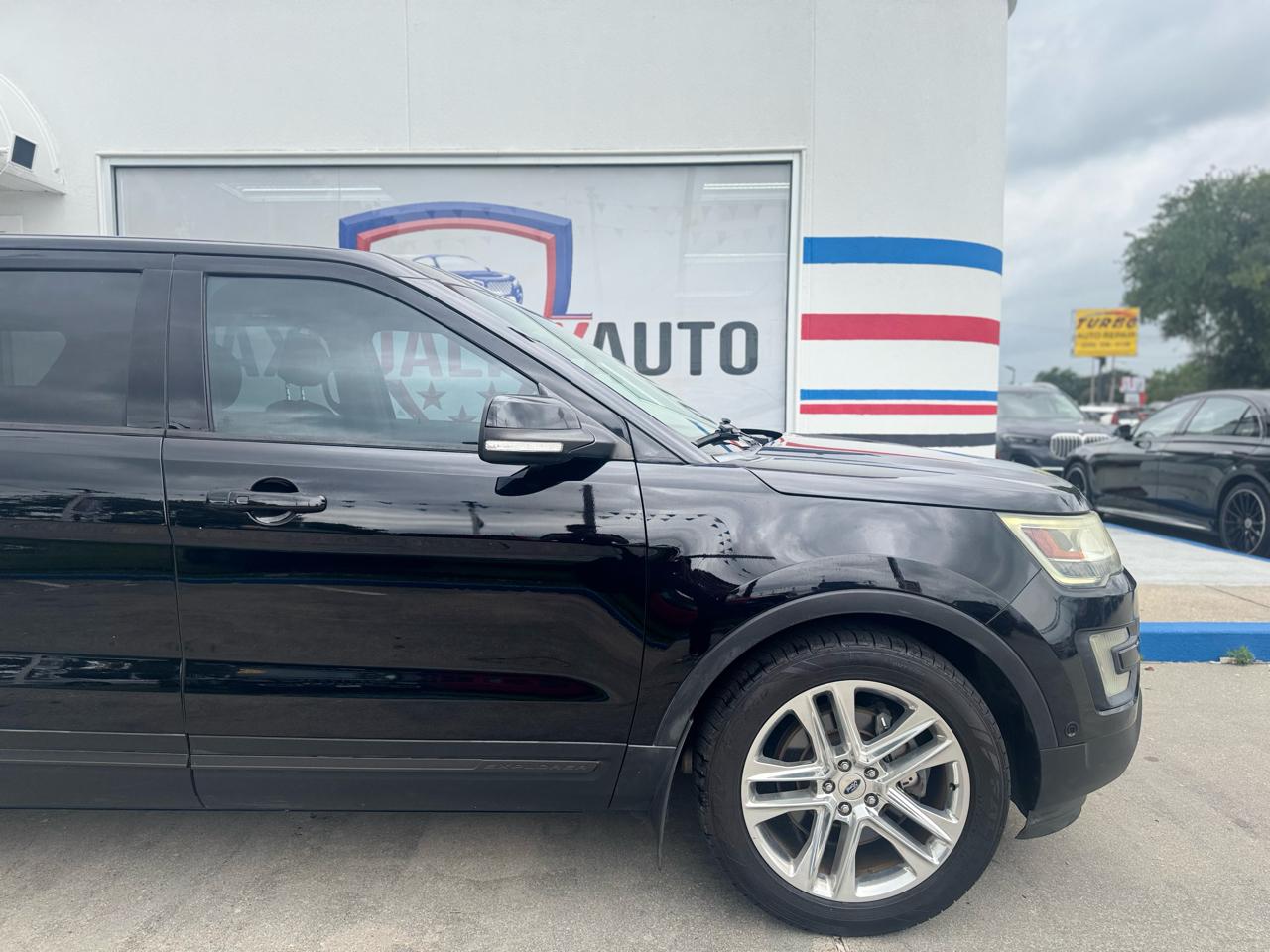 Ford Explorer Limited FWD 2017