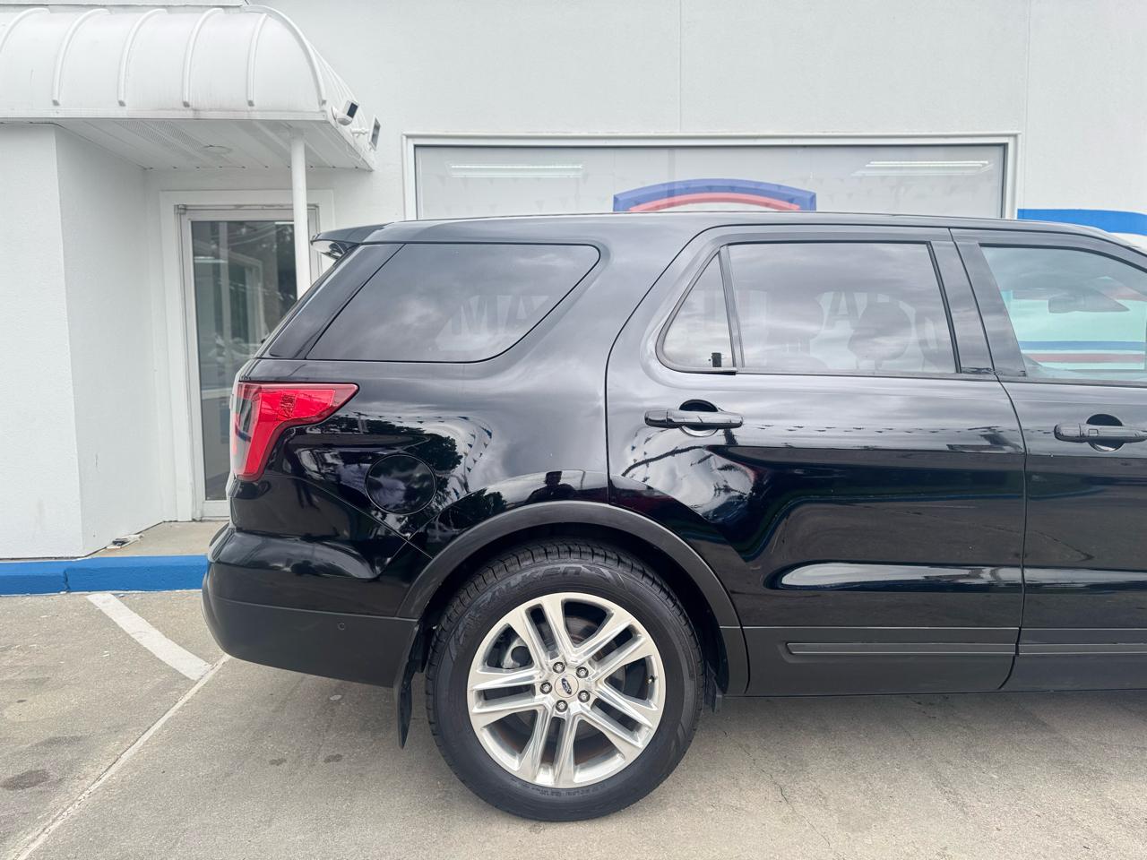 Ford Explorer Limited FWD 2017
