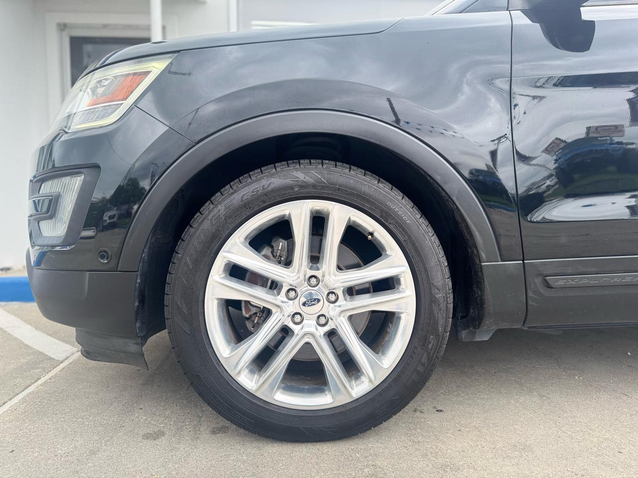 Ford Explorer Limited FWD 2017