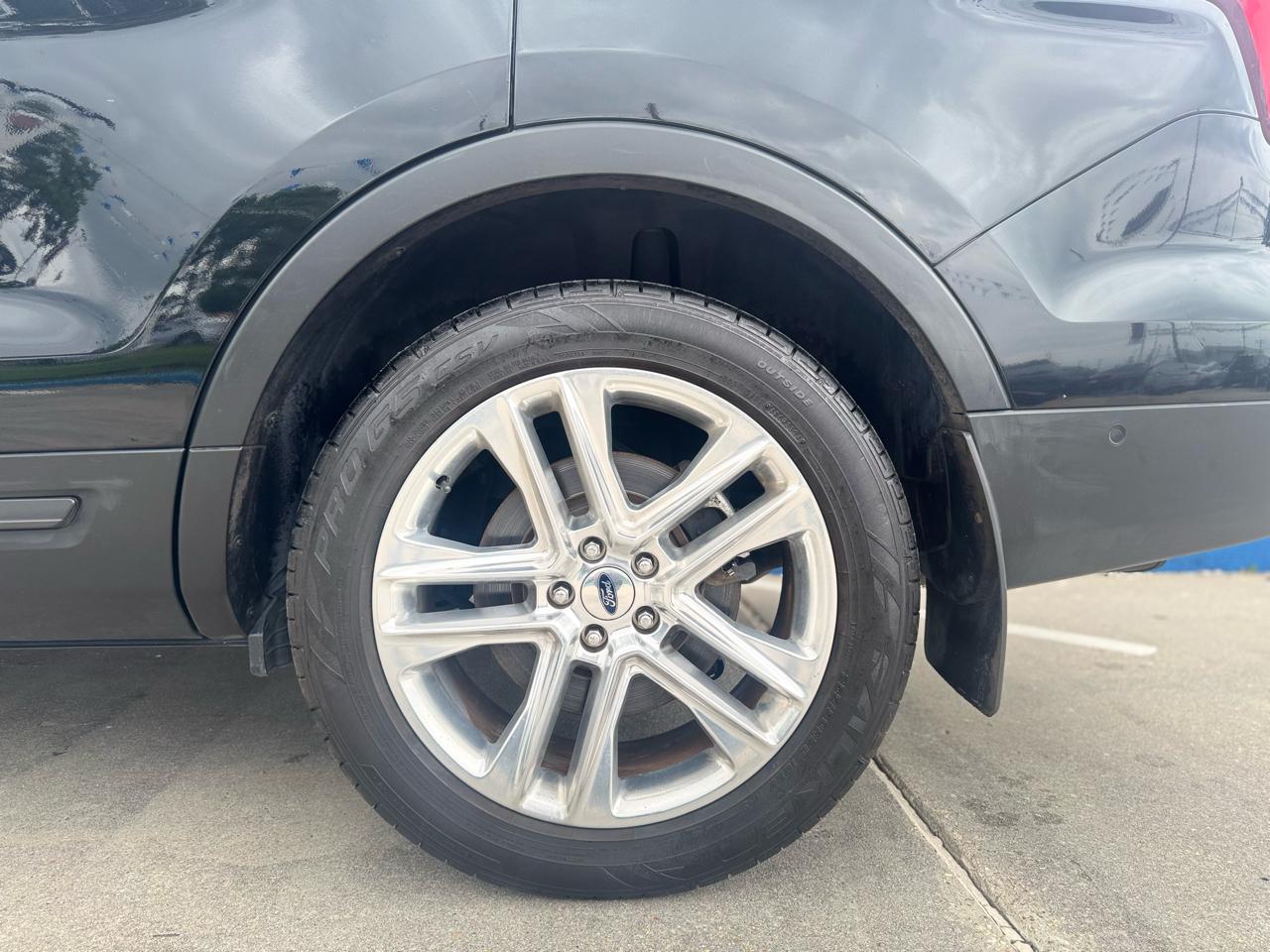 Ford Explorer Limited FWD 2017